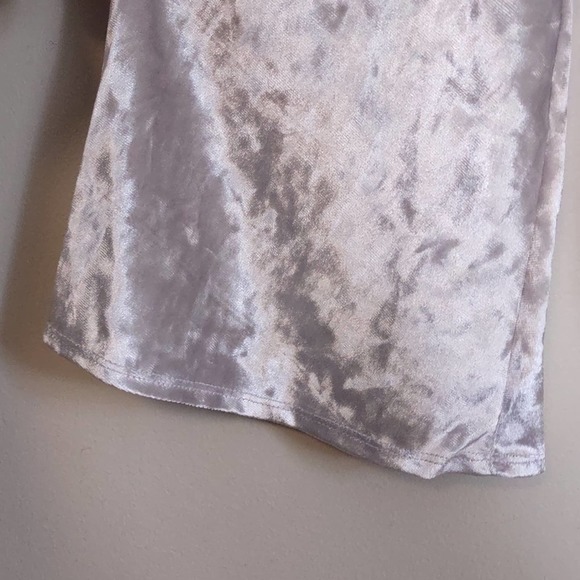 Noa Elle Holly Tie Front Crushed Velvet Top Large Silver Bell Sleeves - Picture 5 of 10
